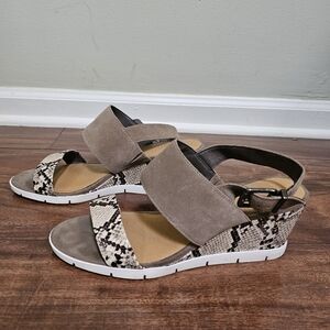 Crown Vintage Afara Wedge